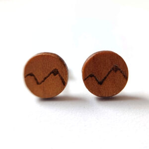 Berg Ohrstecker (10 mm) – Design aus natürlichem Holz, Edelstahl, handgefertigt